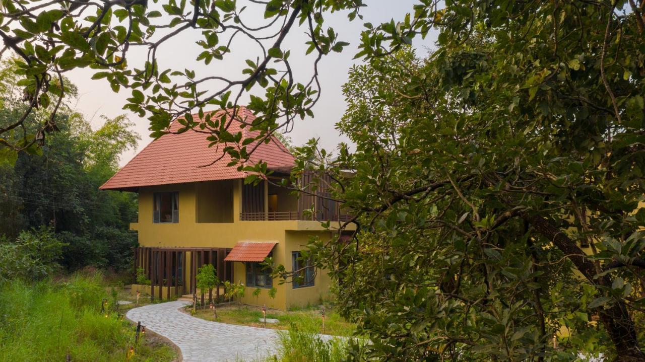 Vannraj Resort And Spa Khawāsa Exterior foto