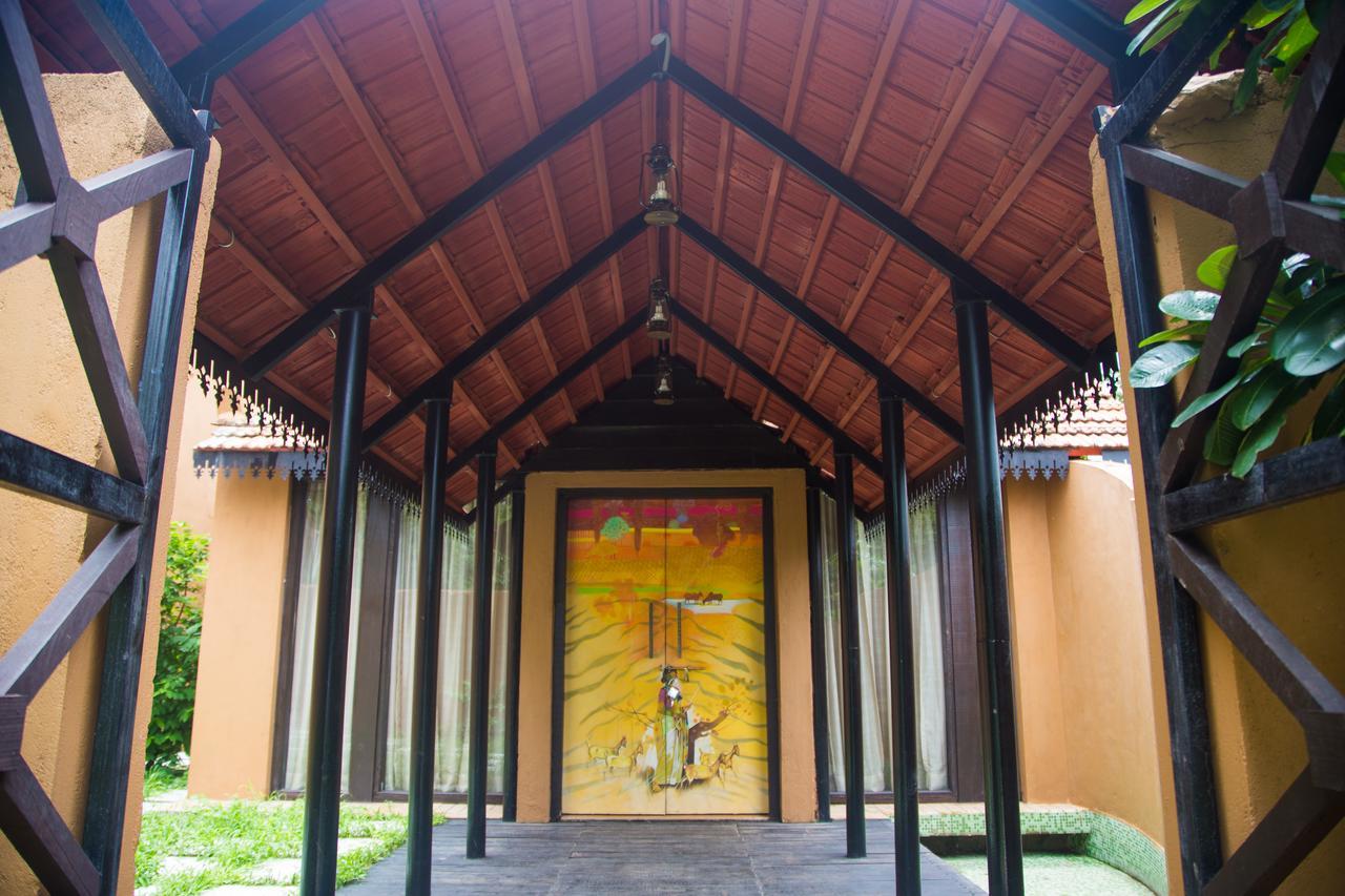 Vannraj Resort And Spa Khawāsa Exterior foto